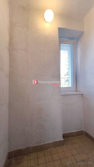 DVOJIZBOVÝ BYT, ul. 1. MÁJA, HUMENNÉ - 15