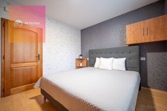 Na predaj rodinný dom s bazénom v Opoji - 15