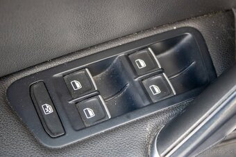 Volkswagen Golf Variant 1.6 TDI BlueMotion Highline - 15