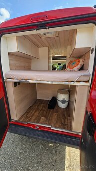 2017 velmi pěkná vestavba obytné auto karavan VAN - 15