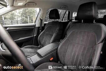 Škoda superb 2.0tdi 147kw 4x4 2022 plná vybava - 15