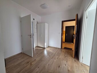 Prenájom 3 izbový byt Jašikova ulica, Ružinov - 15