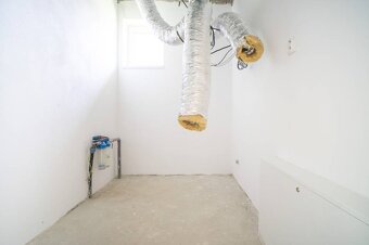 NOVOSTAVBA S VEĽKORYSÝM POZEMKOM PRI KOŠICIACH, 950 m², VAJK - 15