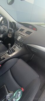 Mazda 3 Sport - 15