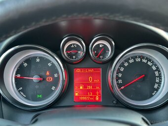 Opel Astra Sport Tourer ST 2.0 CDTI ECOTEC 165k Cosmo - 15