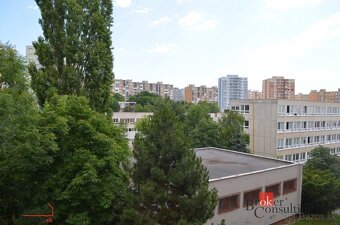 Na predaj / 2-izbový byt s lodžiou na ulici Berlínska, Košic - 15