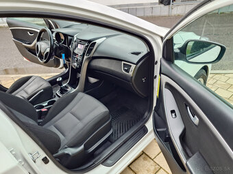 Hyundai i30 1.6 CRDi DOHC 16V Family - 15