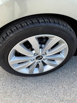 KIA Carens 1.7 CRDI - 15