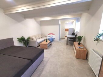 Na prenájom zrekonštruovaný 1,5 izbový byt, 40m2, ul. Šoltés - 15