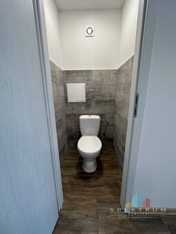 SPEKTRUM REALITY- Na PREDAJ 3 -izbový byt, 64m2 s loggiou, H - 15