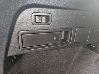 VW Tiguan Allspace 2,0 TDi DSG 4x4, 2022, webasto, bez DPH - 15