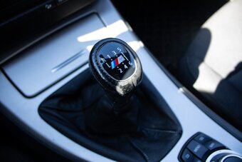 BMW 320xd e90 xdrive - 15