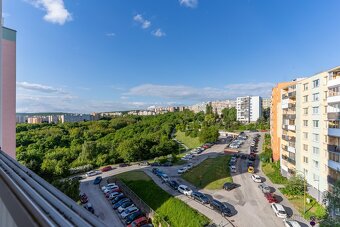 ZREKONŠTRUOVANÝ 1,5 izb. byt + 2x loggia - Bielocekevská ul. - 15
