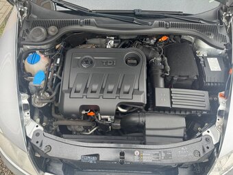 Škoda Octavia Combi 2,0 TDI 103kW Elegance - 15