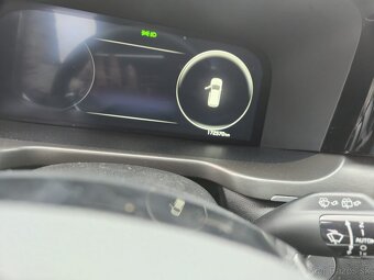 KIA SORENTO 2022 GOLD - ODPOCET DPH - 15