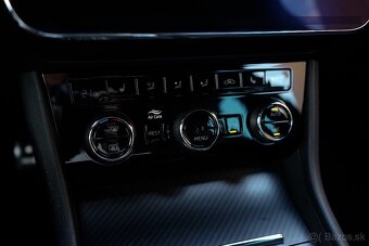 Škoda Superb Combi 2.0 TDI SCR Sportline DSG - 15