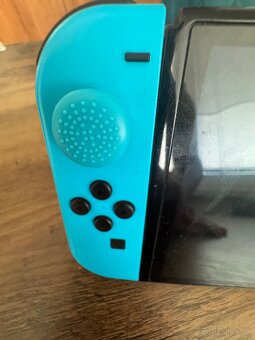 Predam nintendo swich oled - 15