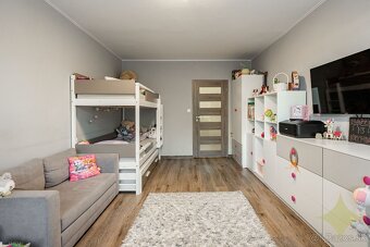 3-izbový zariadený byt po rekonštrukcii na prenájom – Žiar n - 15