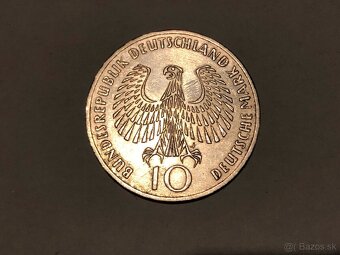 predam americke a australske strieborne dolare mince aug - 15