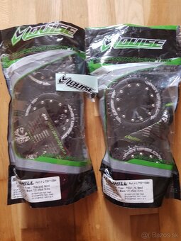 Rc diely TRAXXAS ARRMA SAVAGE - 15