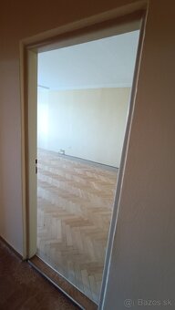 Predám 4 -izbový byt,  Levice - 15