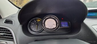 Renault Megane Gradtour 1.5DCI Automat 2015 Limited - 15