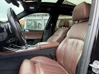 BMW X7 5.0i M Power, rok.v 2021, 67 tisíc km,, INDIVIDUAL - 15