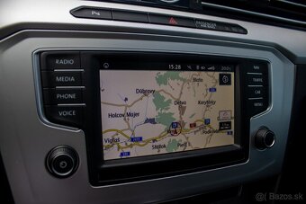 Volkswagen Passat Variant 2.0 TDI DSG - 15