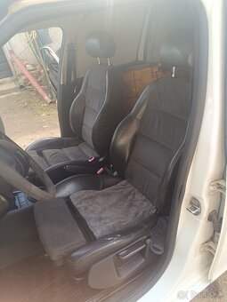 ŠKODA ROOMSTER PRAKTIK 1.2HTP 51KW R.V.2008 - 15