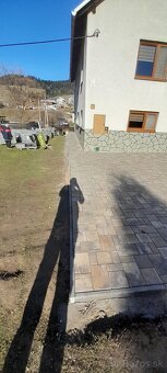 BAUER - MURAR ŠALOVAČ Pokládka zamkovej dlažby - 15