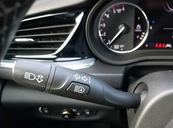 Opel Insignia 2.0Cdti 4x4 Grand Sport Automat 2018 Kúp.SR - 15