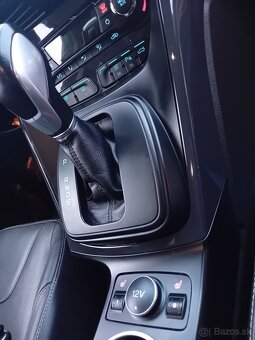 FORD KUGA 2.0TDCi 4x4 AUTOMAT "FULL VYBAVA" - 15