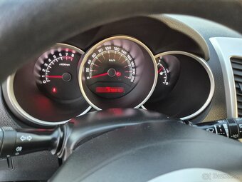 Kia venga - 15