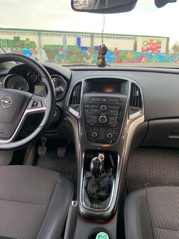 Opel Astra J Cosmo. 1.4 - 15