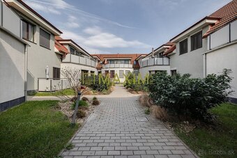 Priestranný byt v historickom centre Trnavy s možnosťou prer - 15