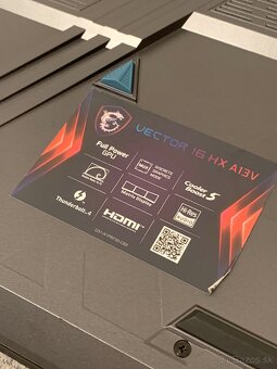 MSI Vector 16HX (i9, RTX 4080) - 15