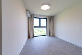 Luxusný 4 izb. byt na PRENÁJOM,Košice - Sever, ul. Ďumbiersk - 15