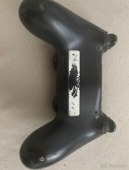 Ps4pro,ovladac,3hry,dlhsi kabel,sluchadla,kable k tv - 15