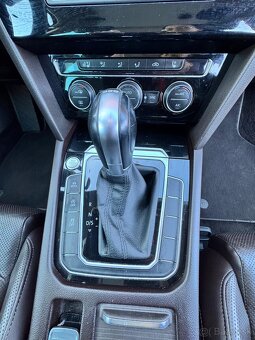 Volkswagen Passat Variant 2.0TDI DSG - 15