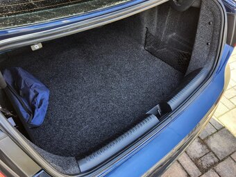 Volkswagen Jetta 2.0 TDI Highline 103kW - 15