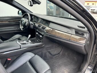 BMW Rad 7 740d xDrive - 15