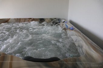 Luxusná SMART VÍRIVKA SKLADOM - 15