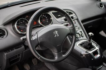 Peugeot 5008 1.6 HDi, 84kW, M6 - rv. 2015 - 15