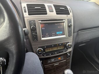 Avensis - 15