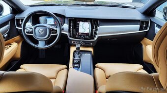 Volvo V90 T4 2.0L Momentum Pro A/T - 15