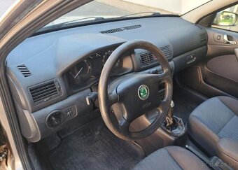 Škoda Octavia 1,9 TDI PD Elegance 4x4 Combi nafta manuál - 15