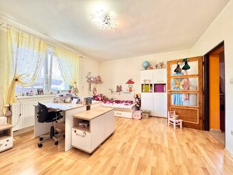 Predaj: pekný RD po rekonštrukcii v Nesluši pri KNM s veľkou - 15