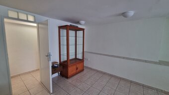 PREDAJ - nebytový priestor s výkladom a vstupom z ulice – Ba - 15
