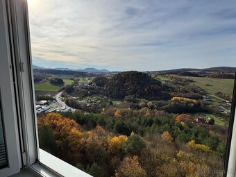 Predám 3 izbový kompet prerobený byt - 15