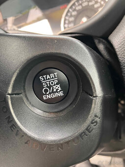 Jeep Renegade 1.4 Limited automat Panoramaticka strecha - 15